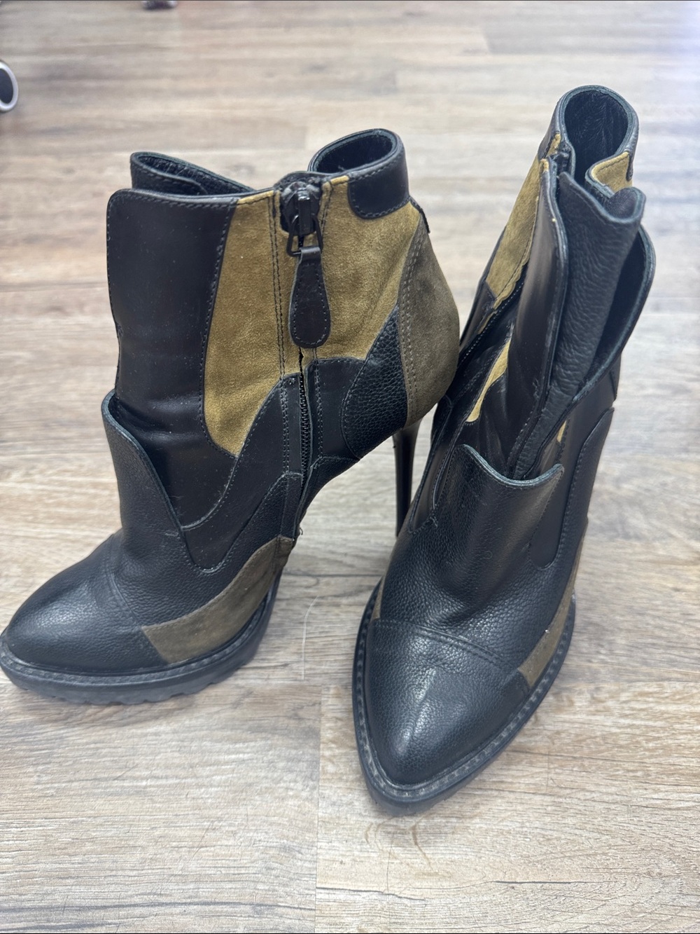 Alexander McQueen Black and Olive Two-Tone Leather & Suede Ankle Booties